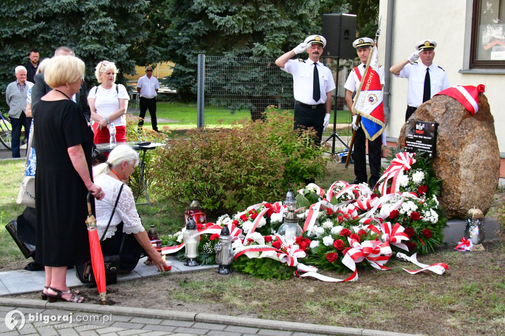Biłgoraj. Odsłonięto pomnik upamiętniający Ofiary rzezi wołyńskiej