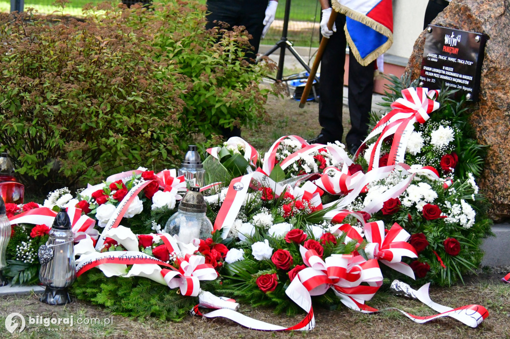 Biłgoraj. Odsłonięto pomnik upamiętniający Ofiary rzezi wołyńskiej