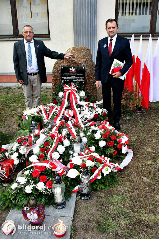 Biłgoraj. Odsłonięto pomnik upamiętniający Ofiary rzezi wołyńskiej