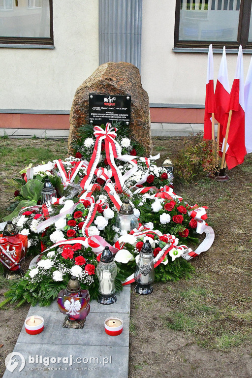Biłgoraj. Odsłonięto pomnik upamiętniający Ofiary rzezi wołyńskiej