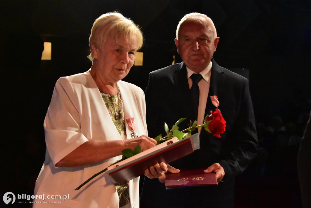 Biłgorajskie obchody Złotych Godów – 50 lat wspólnego życia i odznaczenia od Prezydenta RP
