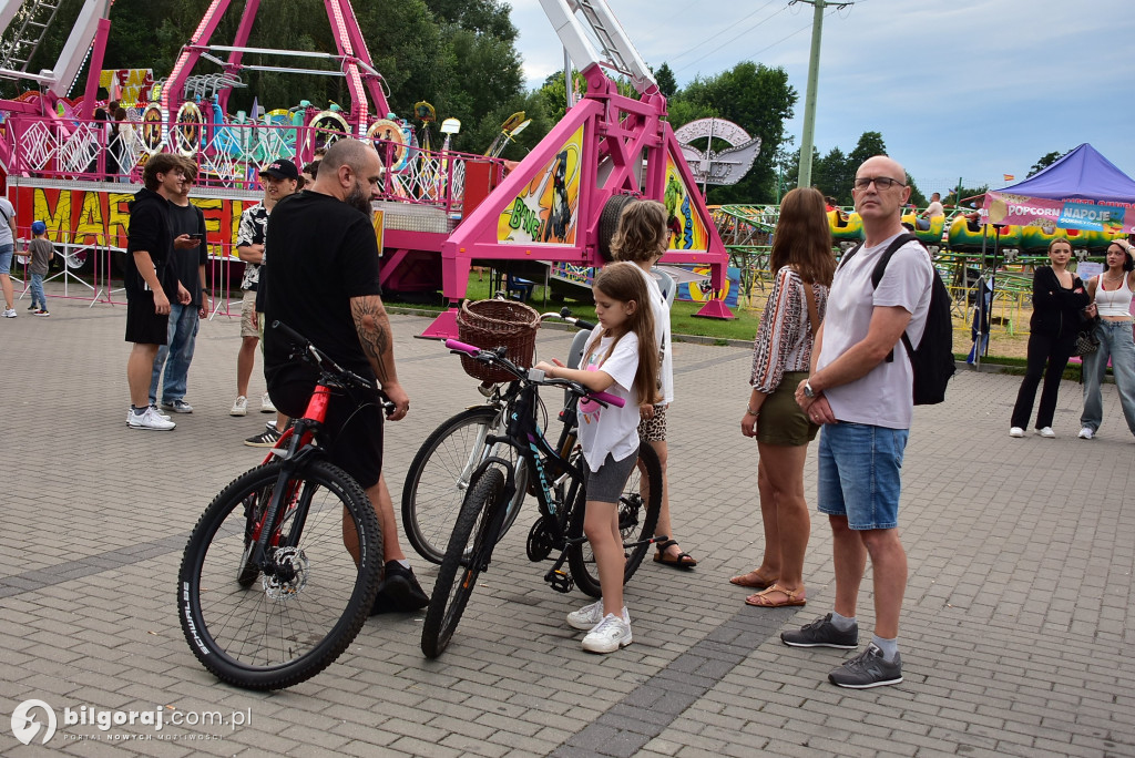 Pływak na fali nadziei: Damian Błaszczyk przepłynął już 63 km