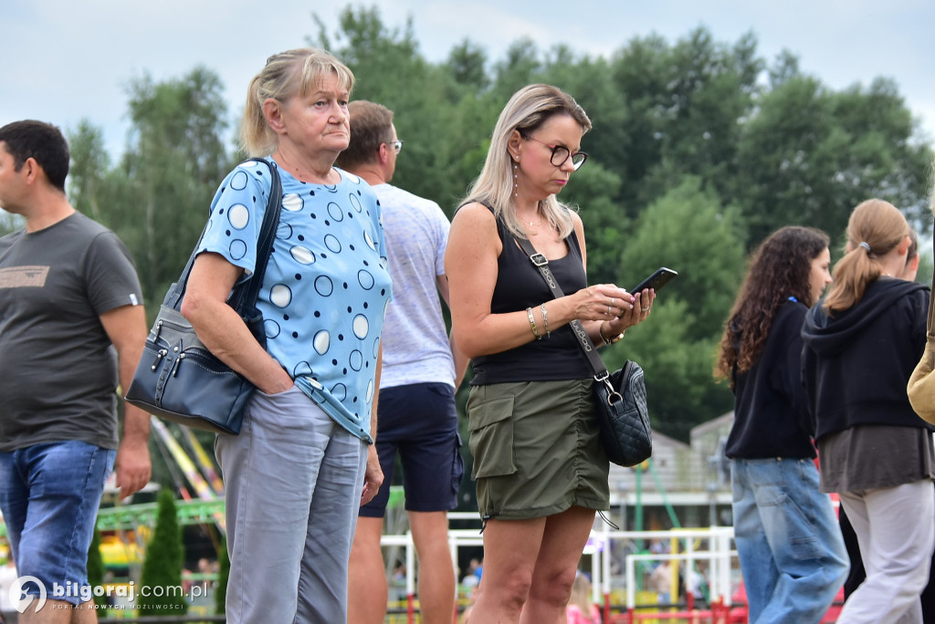 Pływak na fali nadziei: Damian Błaszczyk przepłynął już 63 km