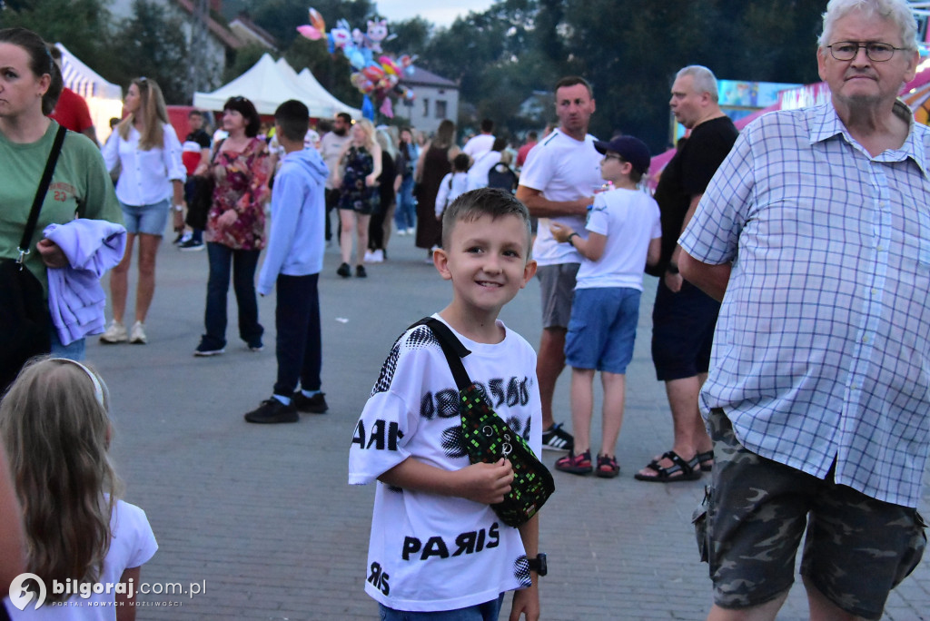 Pływak na fali nadziei: Damian Błaszczyk przepłynął już 63 km