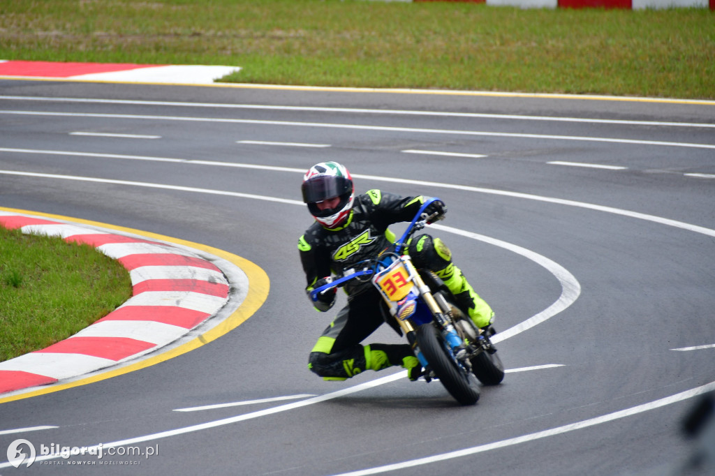 Ekscytujące Zawody Motocyklowe na Autodromie Biłgoraj