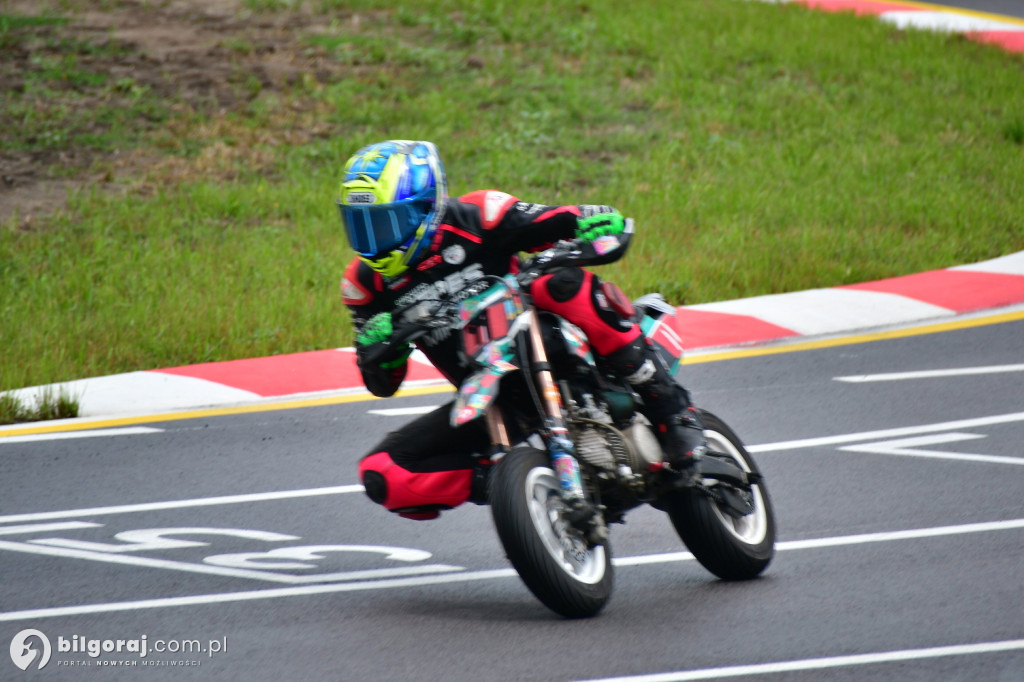 Ekscytujące Zawody Motocyklowe na Autodromie Biłgoraj