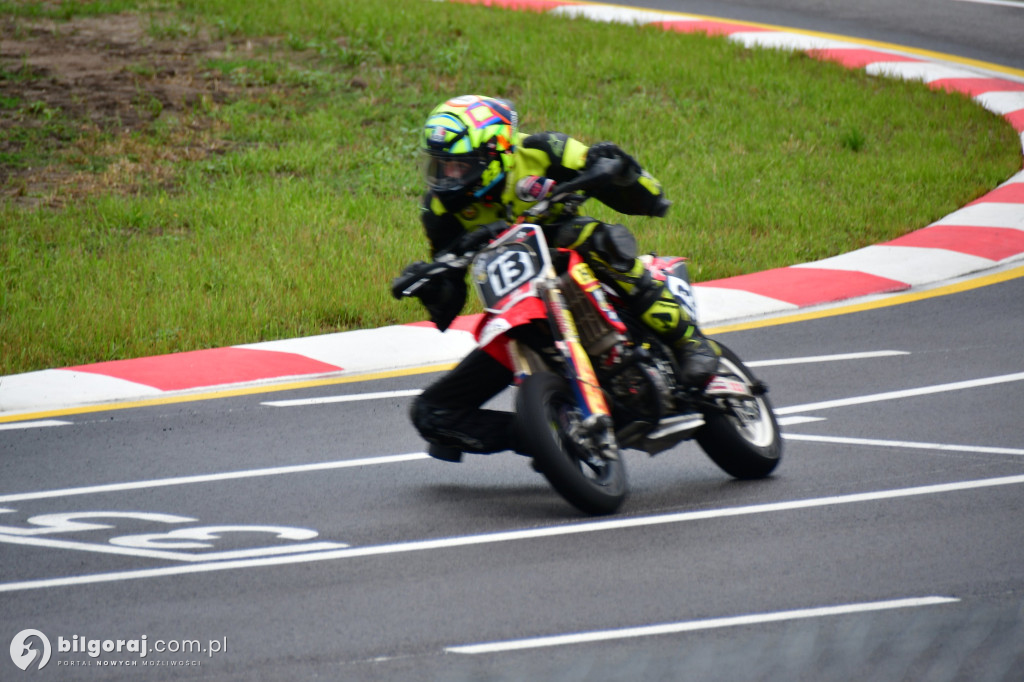 Ekscytujące Zawody Motocyklowe na Autodromie Biłgoraj