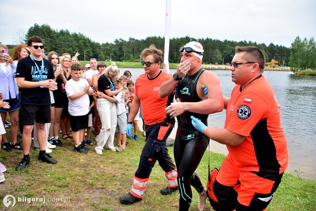 Chapeau bas Damian... Pływak z Biłgoraja przepłynął 100 km