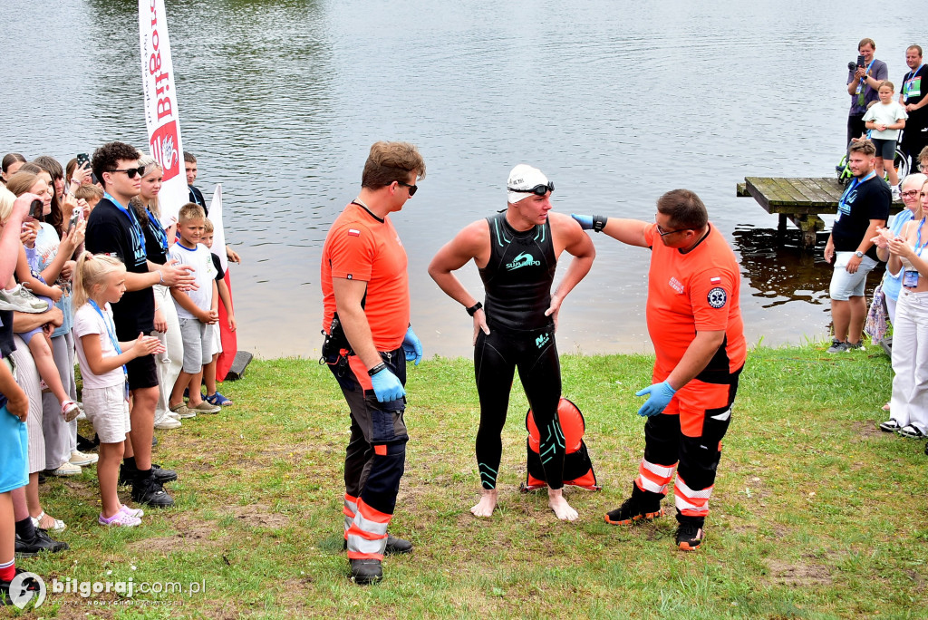 Chapeau bas Damian... Pływak z Biłgoraja przepłynął 100 km