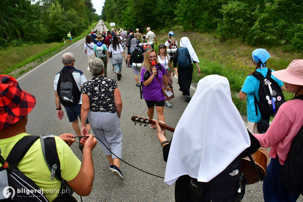 Pielgrzymi z Biłgoraja w połowie drogi