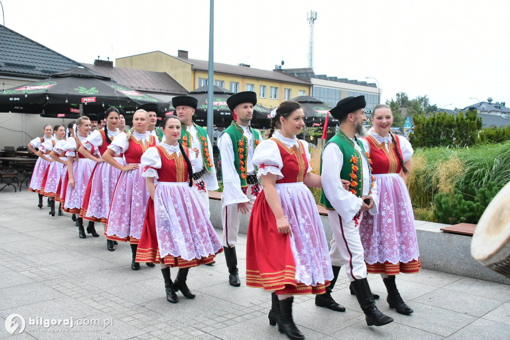 Festiwal Kultur 2025 w Biłgoraju: podróż do świata tradycji, muzyki i tańca