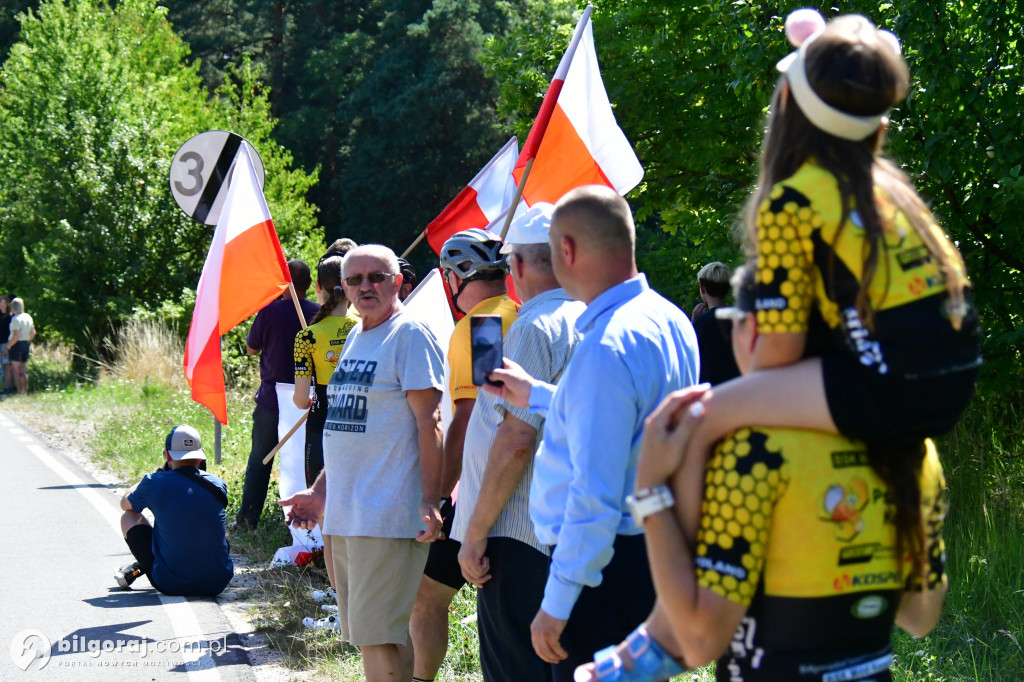 Kolarski wyścig kobiet przejechał przez nasz powiat