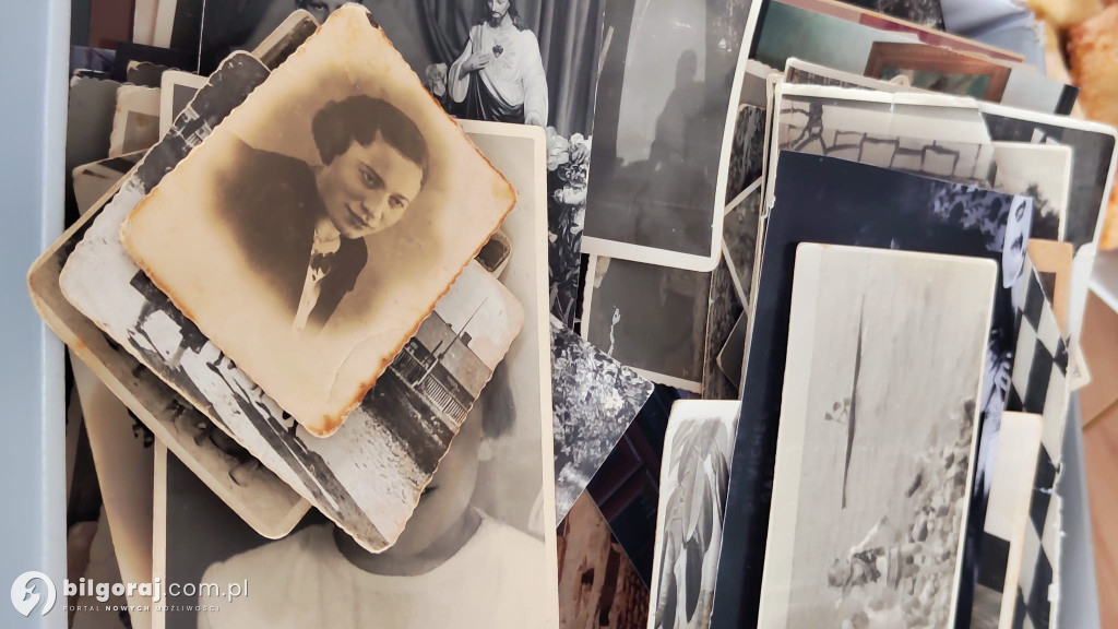 Zdjęcia, które mówią: czytanie fotografii otwiera Festiwal Źródła. Pamięć. Sztuka. Dialog.