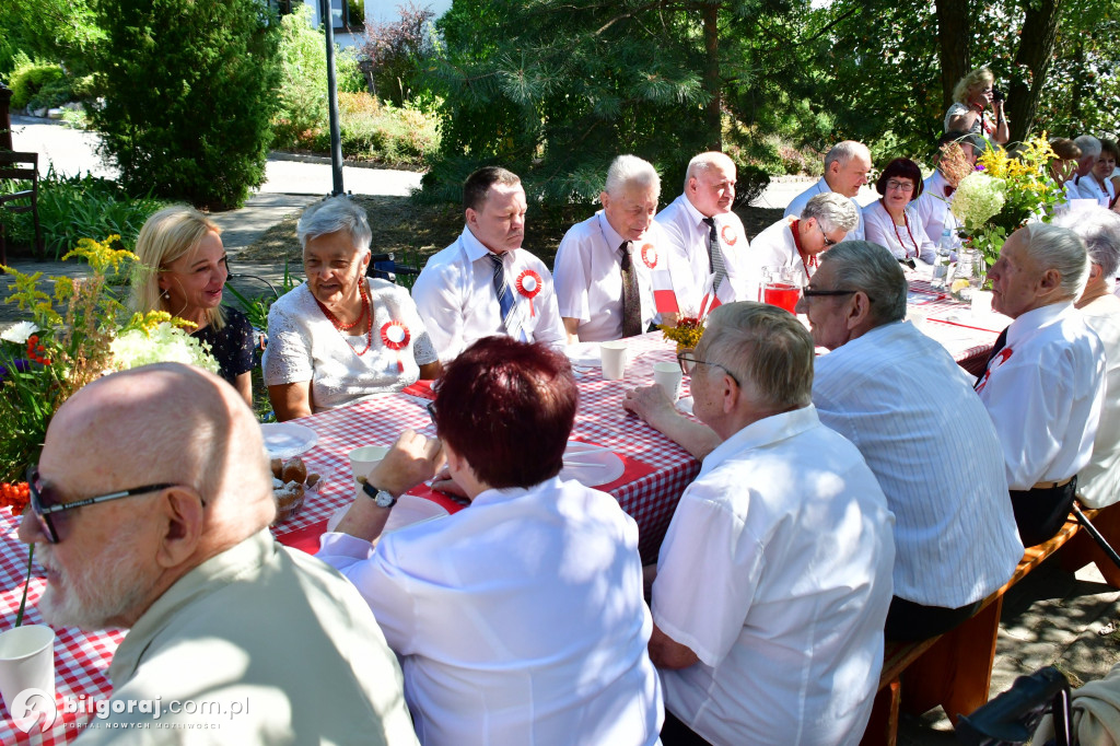 Patriotyzm wyrażony pieśnią i poezją