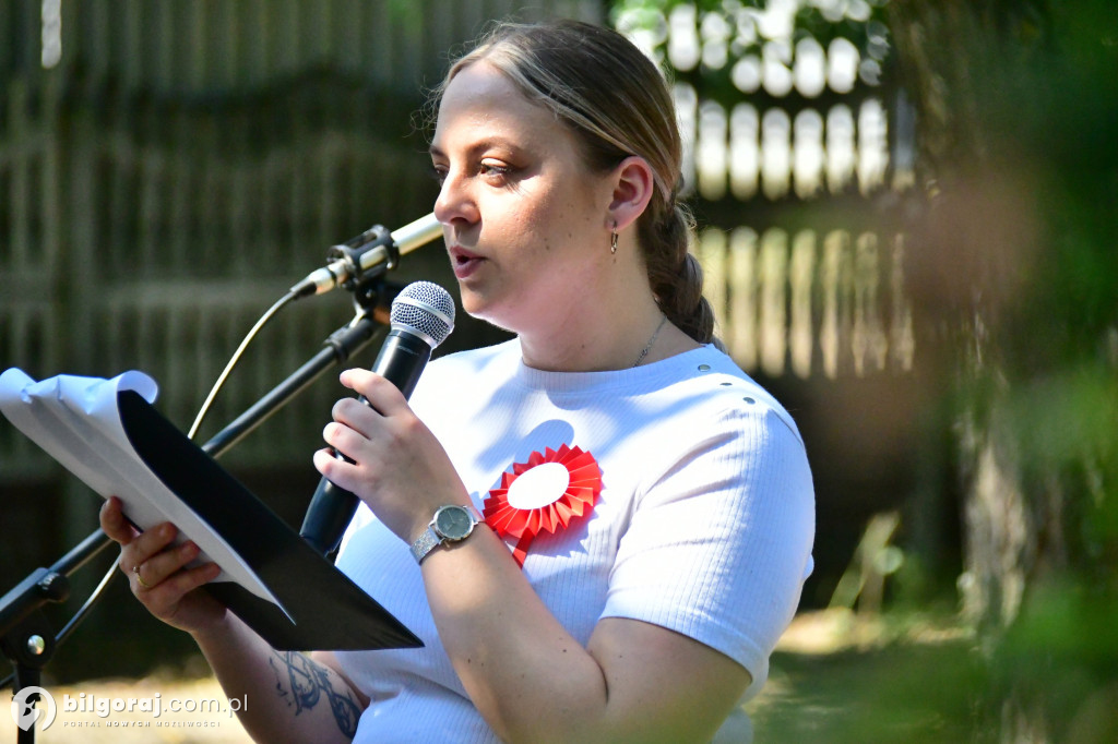 Patriotyzm wyrażony pieśnią i poezją