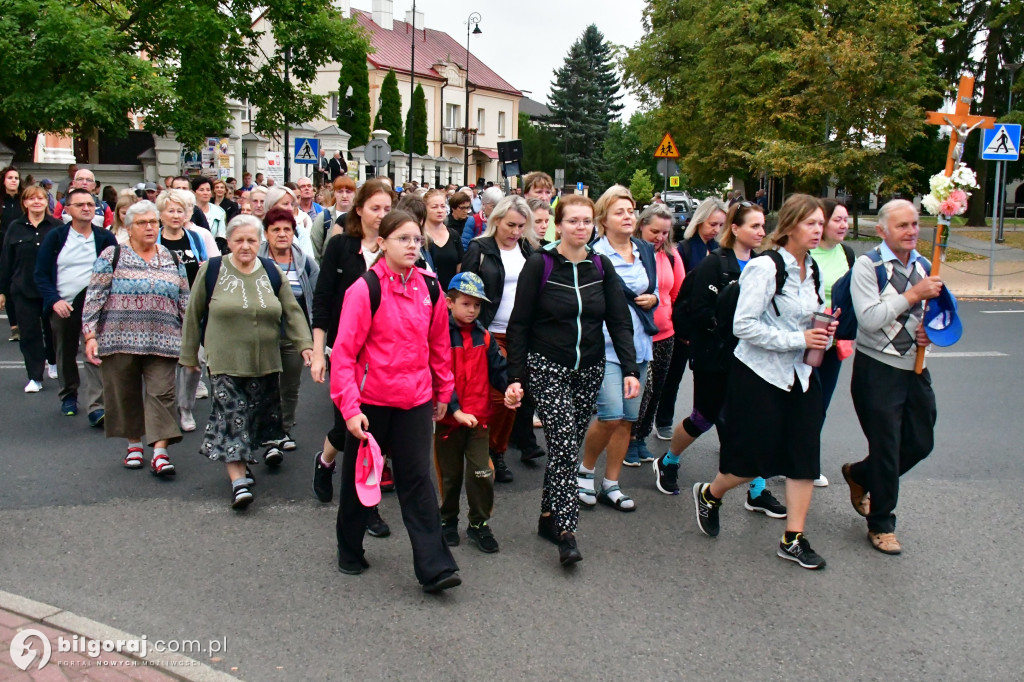 Z Biłgoraja do Janowa Lubelskiego. pielgrzymi na szlaku