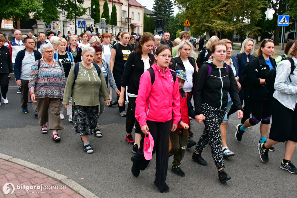 Z Biłgoraja do Janowa Lubelskiego. pielgrzymi na szlaku