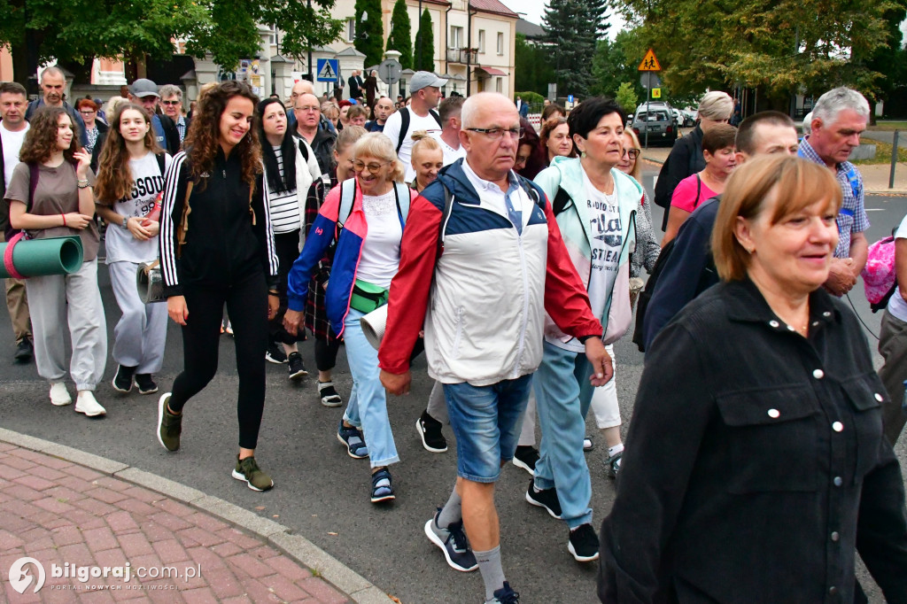 Z Biłgoraja do Janowa Lubelskiego. pielgrzymi na szlaku