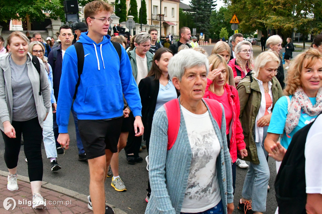 Z Biłgoraja do Janowa Lubelskiego. pielgrzymi na szlaku