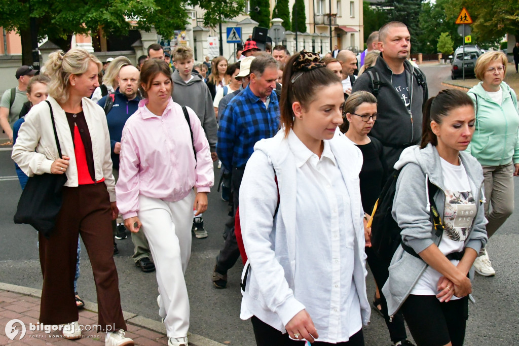 Z Biłgoraja do Janowa Lubelskiego. pielgrzymi na szlaku