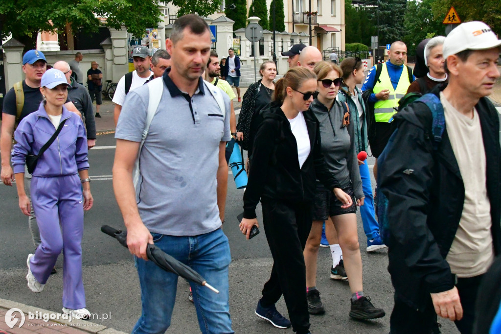 Z Biłgoraja do Janowa Lubelskiego. pielgrzymi na szlaku
