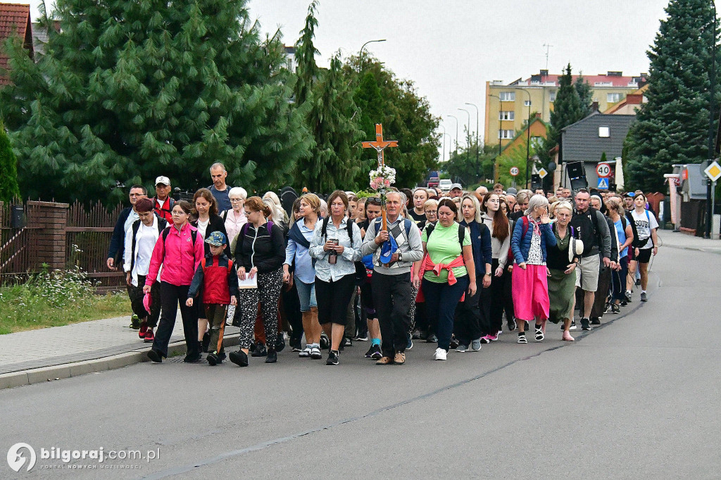 Z Biłgoraja do Janowa Lubelskiego. pielgrzymi na szlaku