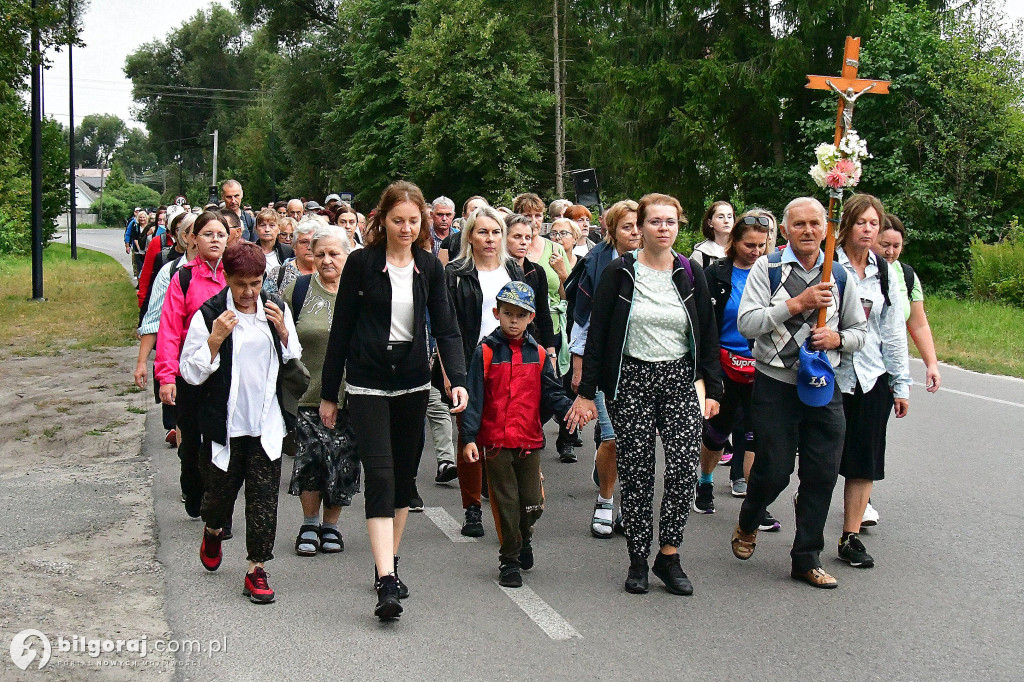 Z Biłgoraja do Janowa Lubelskiego. pielgrzymi na szlaku