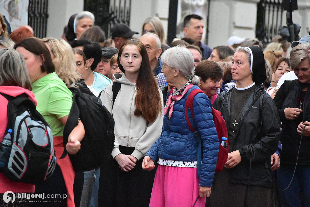 Z Biłgoraja do Janowa Lubelskiego. pielgrzymi na szlaku