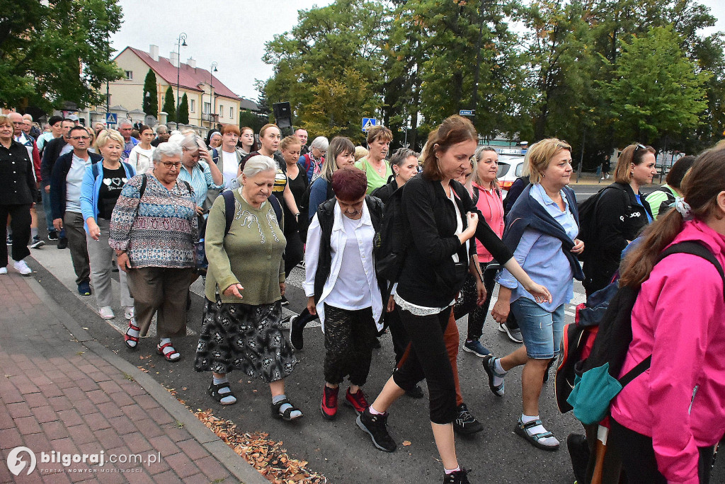 Z Biłgoraja do Janowa Lubelskiego. pielgrzymi na szlaku