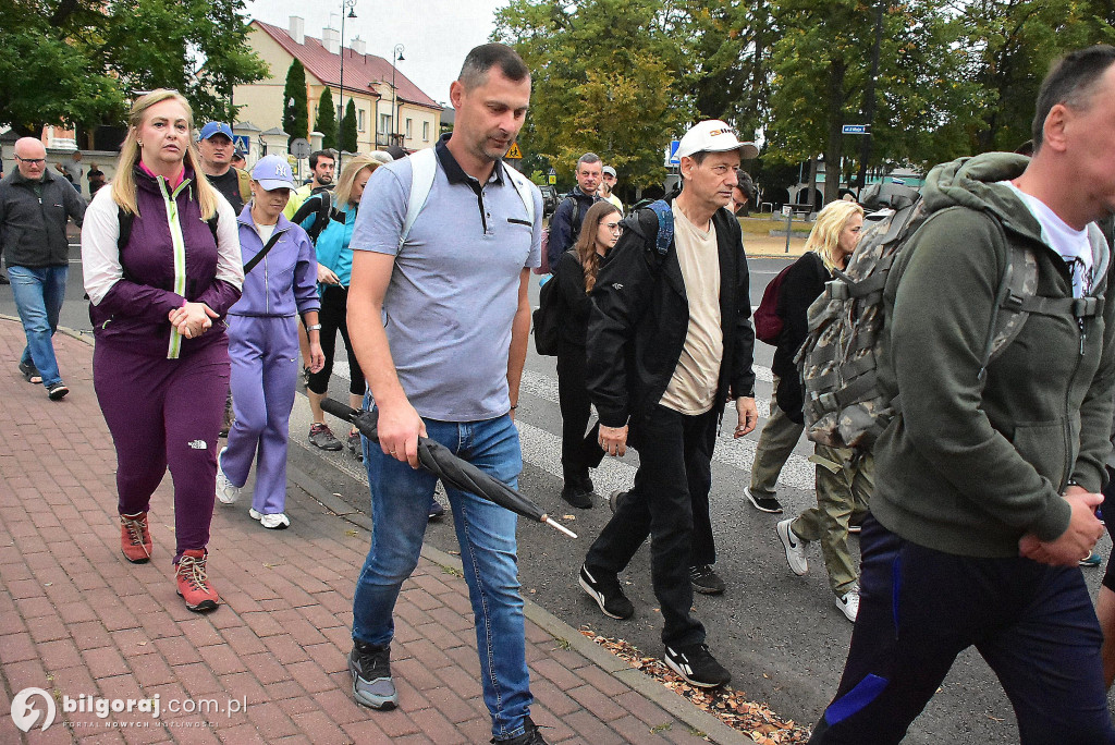Z Biłgoraja do Janowa Lubelskiego. pielgrzymi na szlaku
