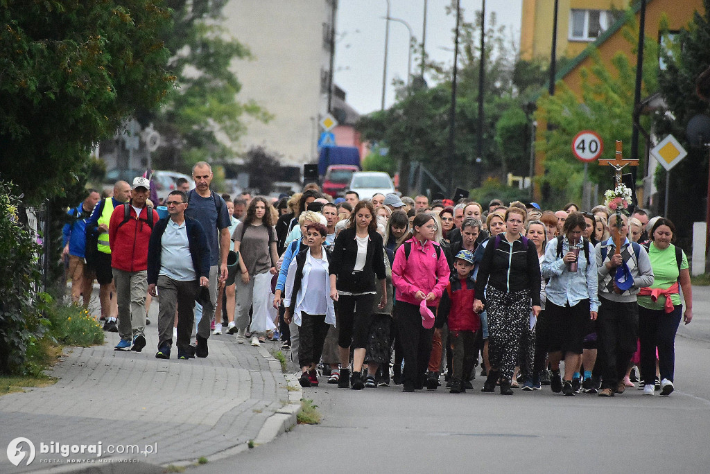 Z Biłgoraja do Janowa Lubelskiego. pielgrzymi na szlaku