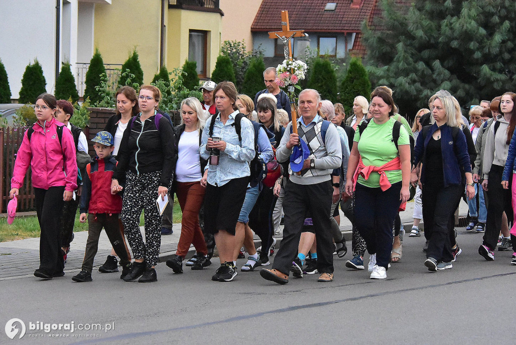 Z Biłgoraja do Janowa Lubelskiego. pielgrzymi na szlaku