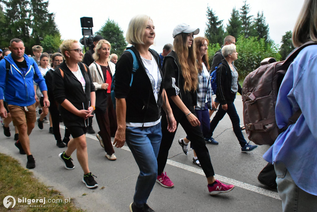 Z Biłgoraja do Janowa Lubelskiego. pielgrzymi na szlaku