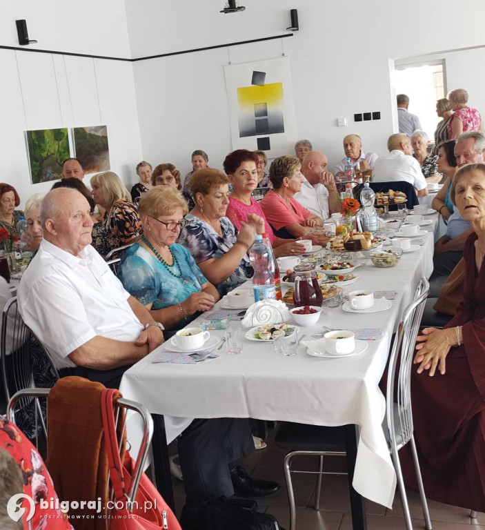 Udany Bal Seniora w Józefowie