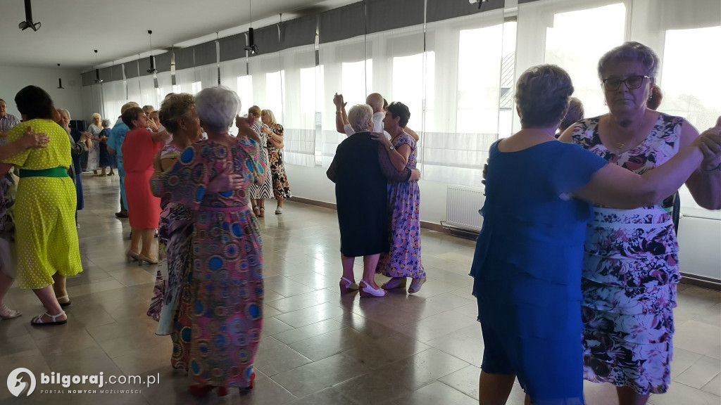 Udany Bal Seniora w Józefowie
