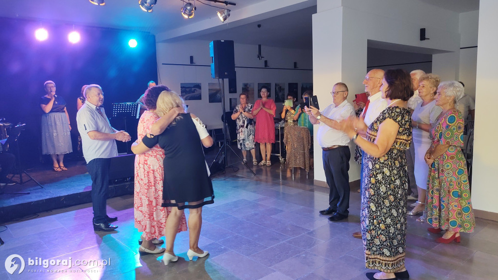 Udany Bal Seniora w Józefowie