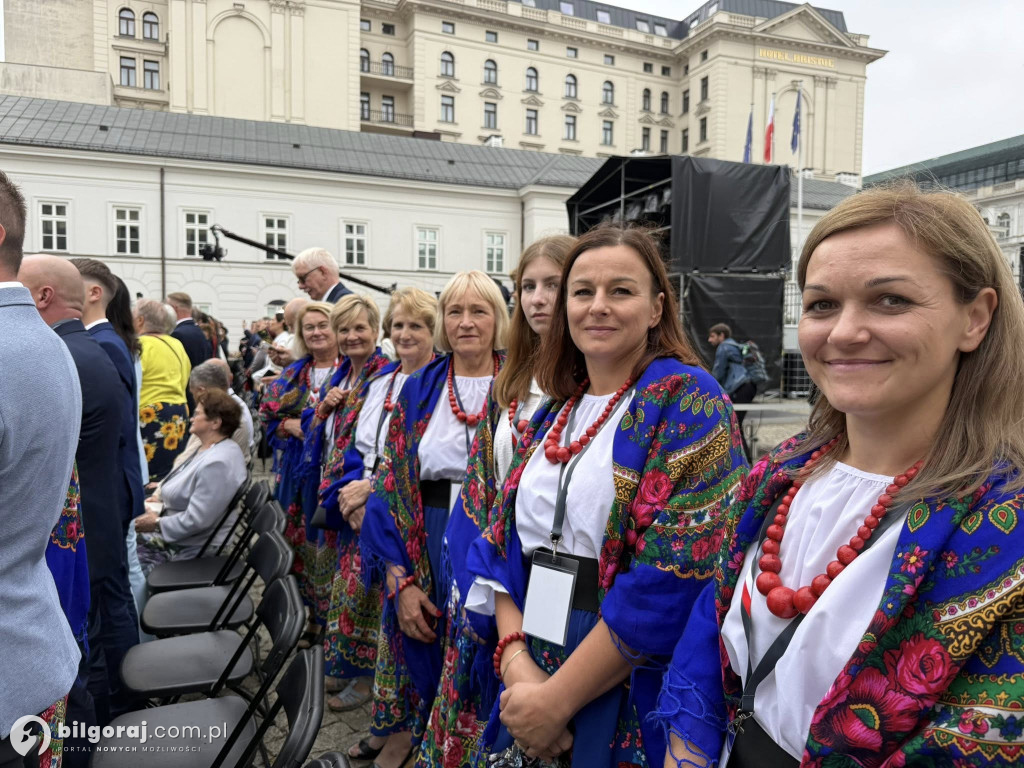Bartłomiej Świtała i KGW z Luchowa Dolnego na Dożynkach Prezydenckich