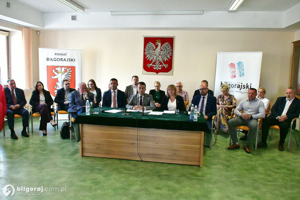 Konferencja w odpowiedzi na konferencję. Starosta: zarzuty wójtów i burmistrzów bezpodstawne