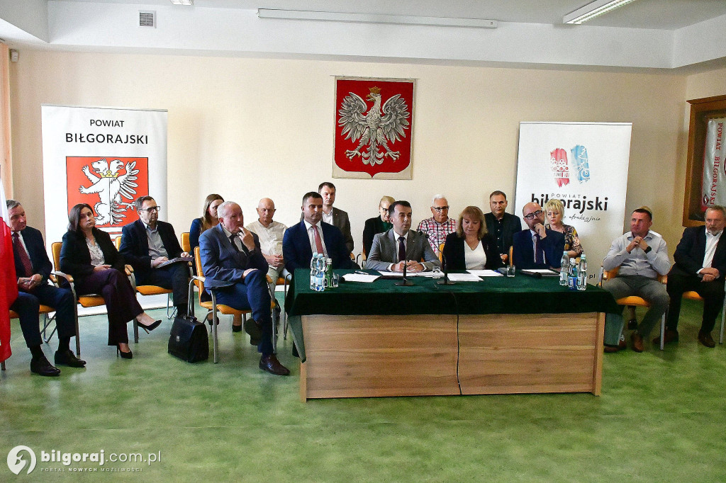 Konferencja w odpowiedzi na konferencję. Starosta: zarzuty wójtów i burmistrzów bezpodstawne