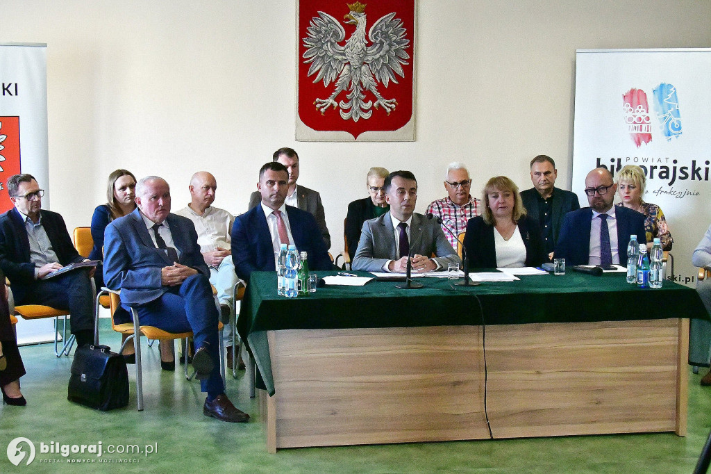 Konferencja w odpowiedzi na konferencję. Starosta: zarzuty wójtów i burmistrzów bezpodstawne