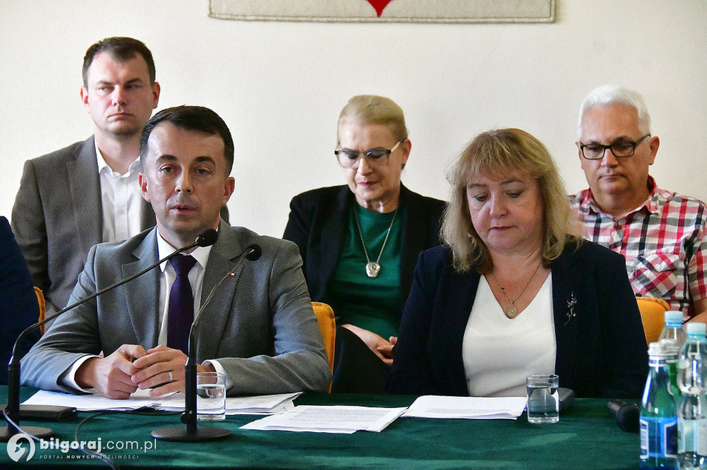 Konferencja w odpowiedzi na konferencję. Starosta: zarzuty wójtów i burmistrzów bezpodstawne