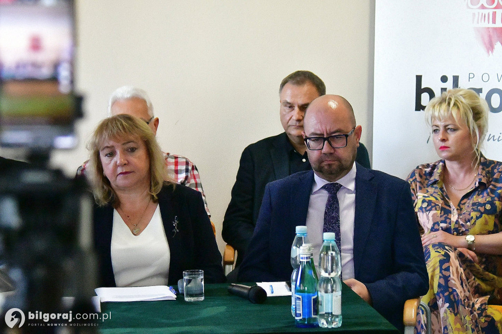 Konferencja w odpowiedzi na konferencję. Starosta: zarzuty wójtów i burmistrzów bezpodstawne