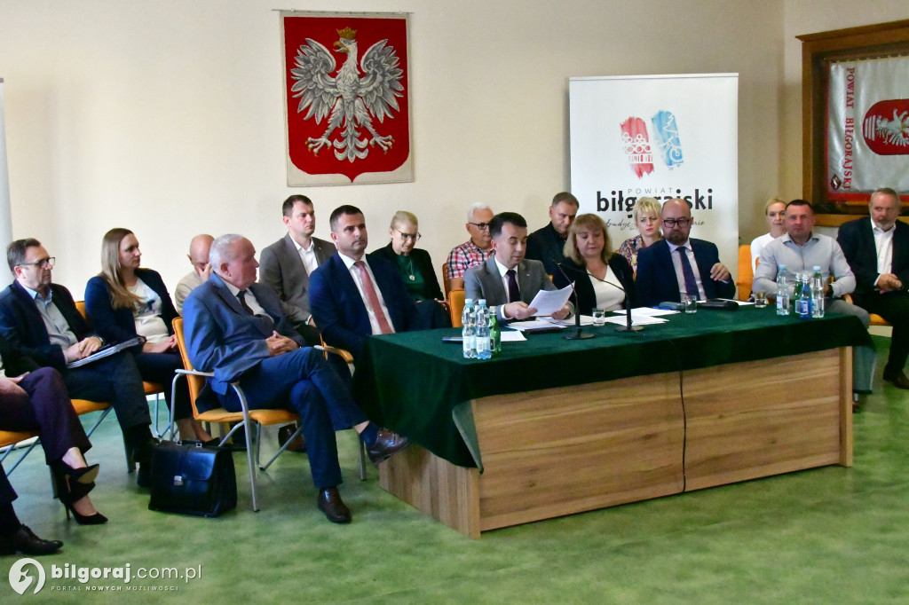 Konferencja w odpowiedzi na konferencję. Starosta: zarzuty wójtów i burmistrzów bezpodstawne
