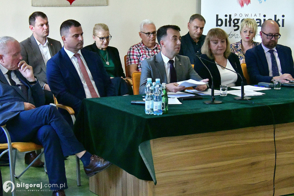 Konferencja w odpowiedzi na konferencję. Starosta: zarzuty wójtów i burmistrzów bezpodstawne