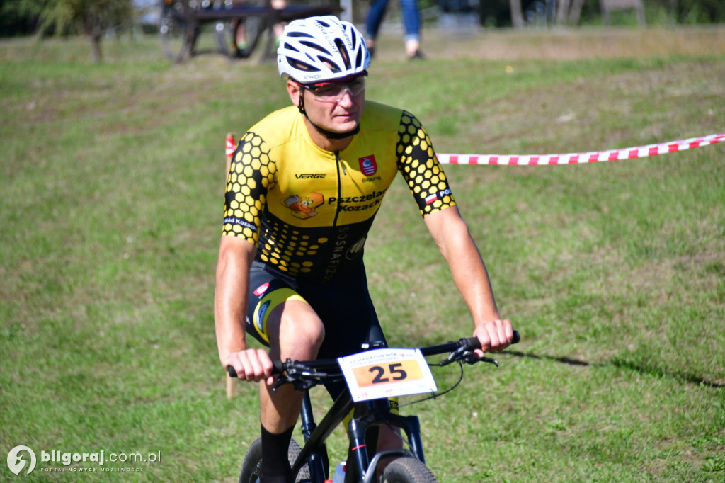 Zawody rowerowe nad Zalewem Bojary