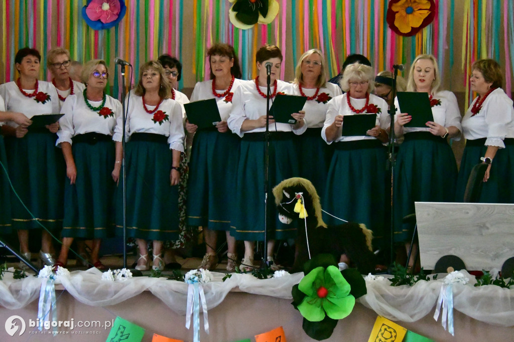 Folk łączy pokolenia w gminie Józefów