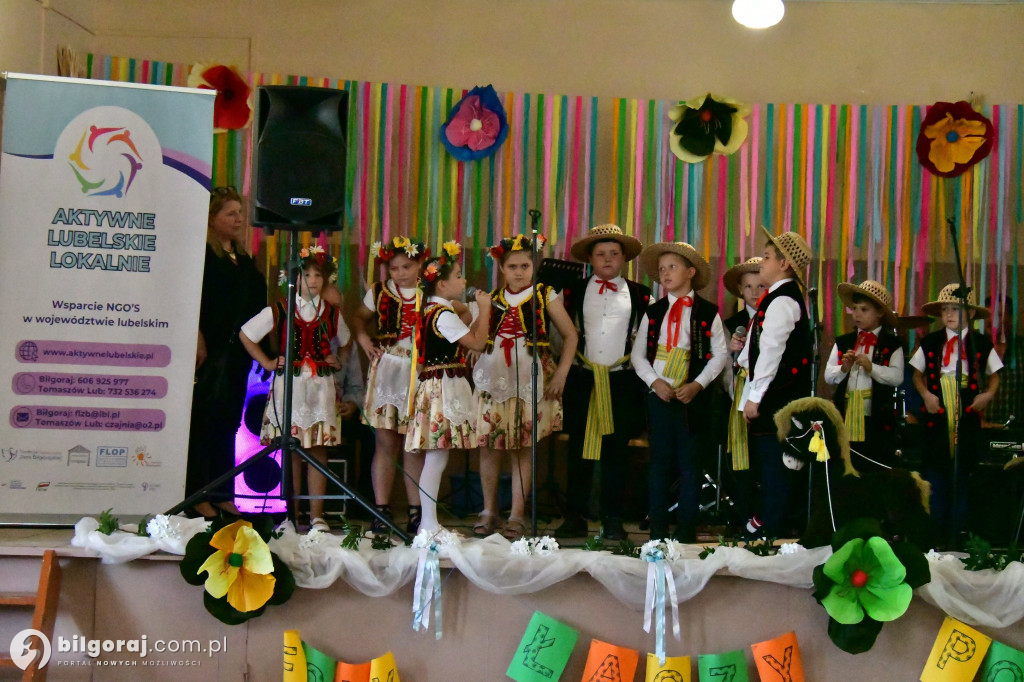 Folk łączy pokolenia w gminie Józefów