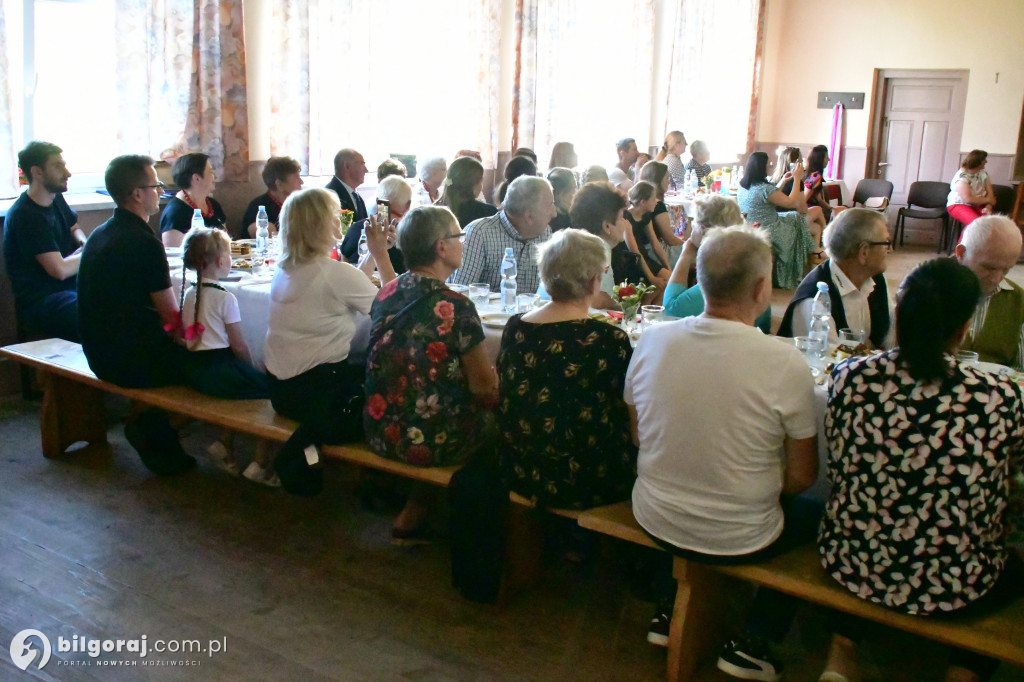Folk łączy pokolenia w gminie Józefów