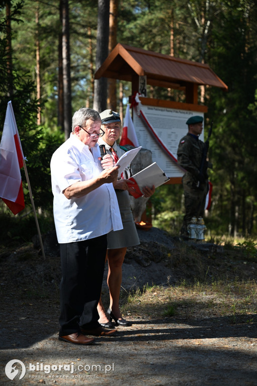 Upamiętnienie Szkoły Podchorążych Rezerwy 9 Pułku Piechoty AK w Józefowie