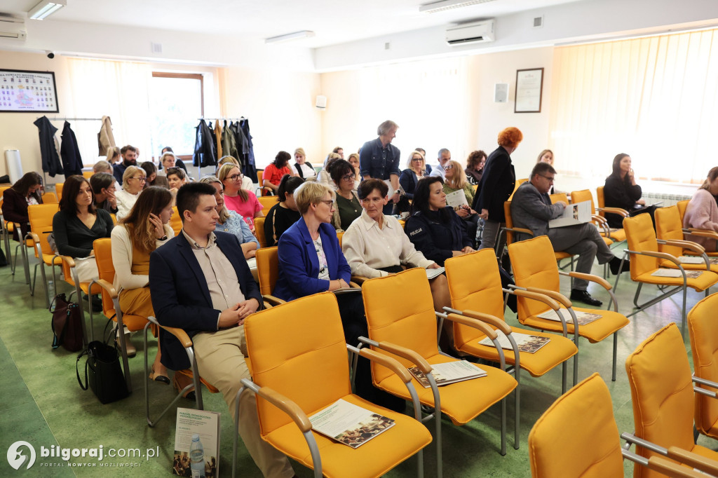 Wsparcie dla szkół. Konferencja o wyzwaniach zdrowia psychicznego w powiecie biłgorajskim